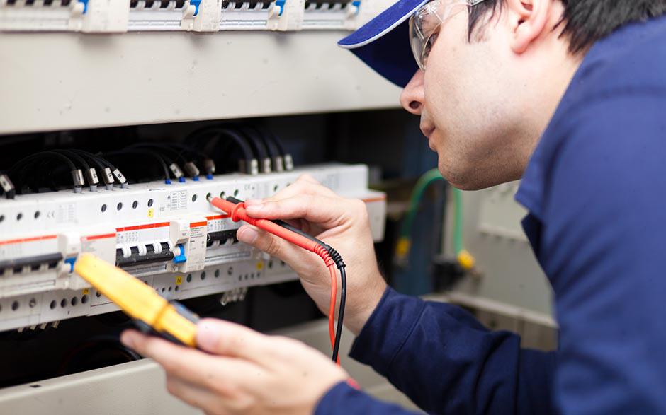 tarif horaire électricien Maurepas